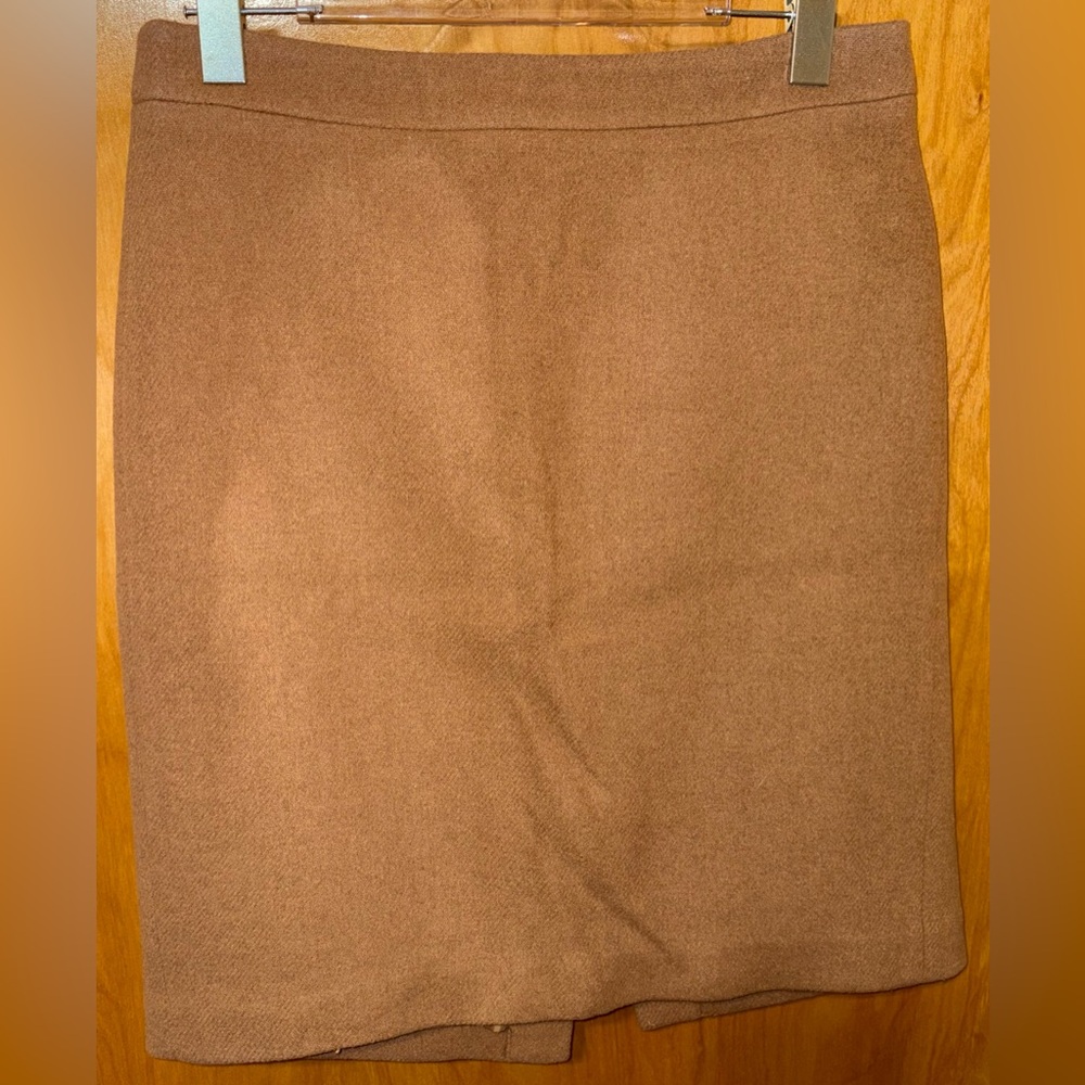 J. Crew camel beige Mercantile wool blend pencil skirt Size 6 rear zipper